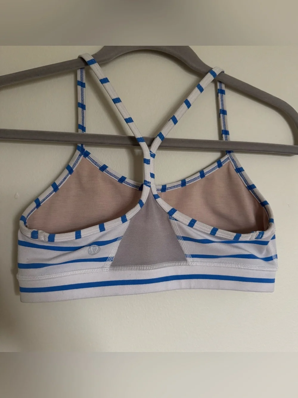 Lululemon Flow Y Bra Blue White Stripe Size 4